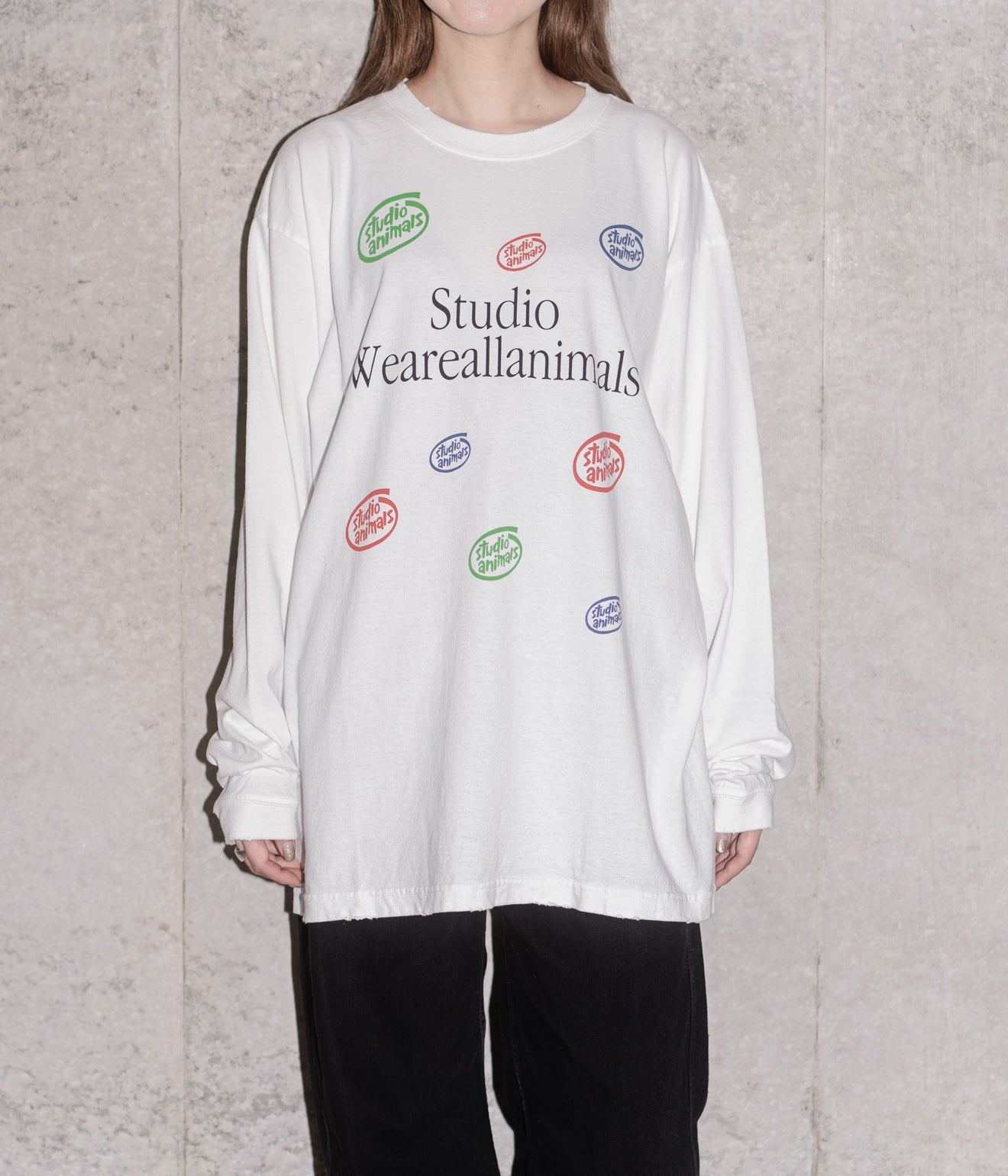 STUDIO WEAREALLANIMALS "Multiple Round Logo L/S T-SHIRT" WHITE