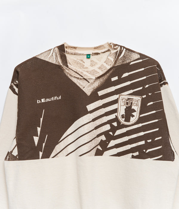 b.Eautiful "Soccer Jersey 2 Crewneck Sweatshirt" Creme