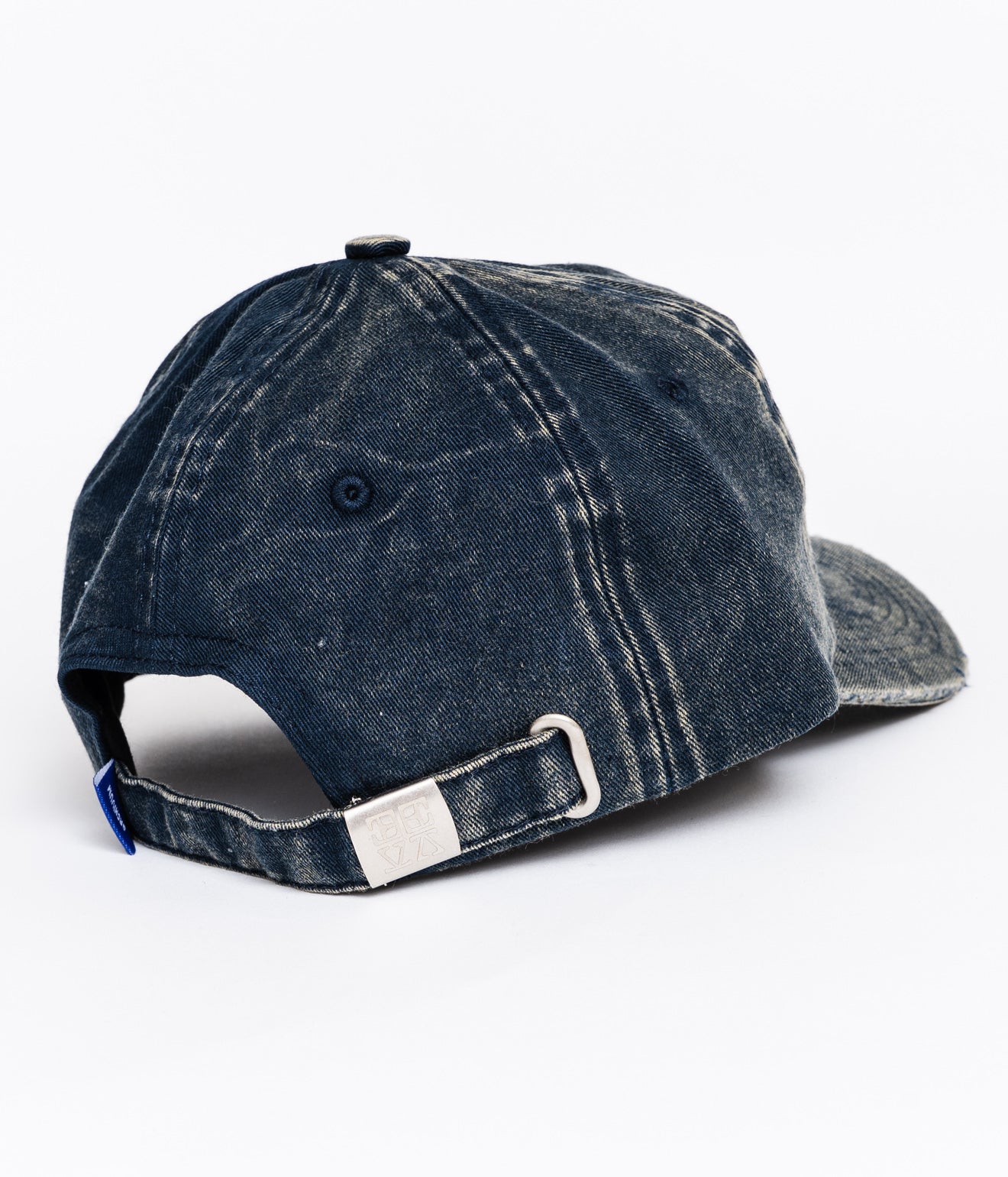 DEVÁ STATES "CARAVAN Distressed Strapback Cap" Washed Blue