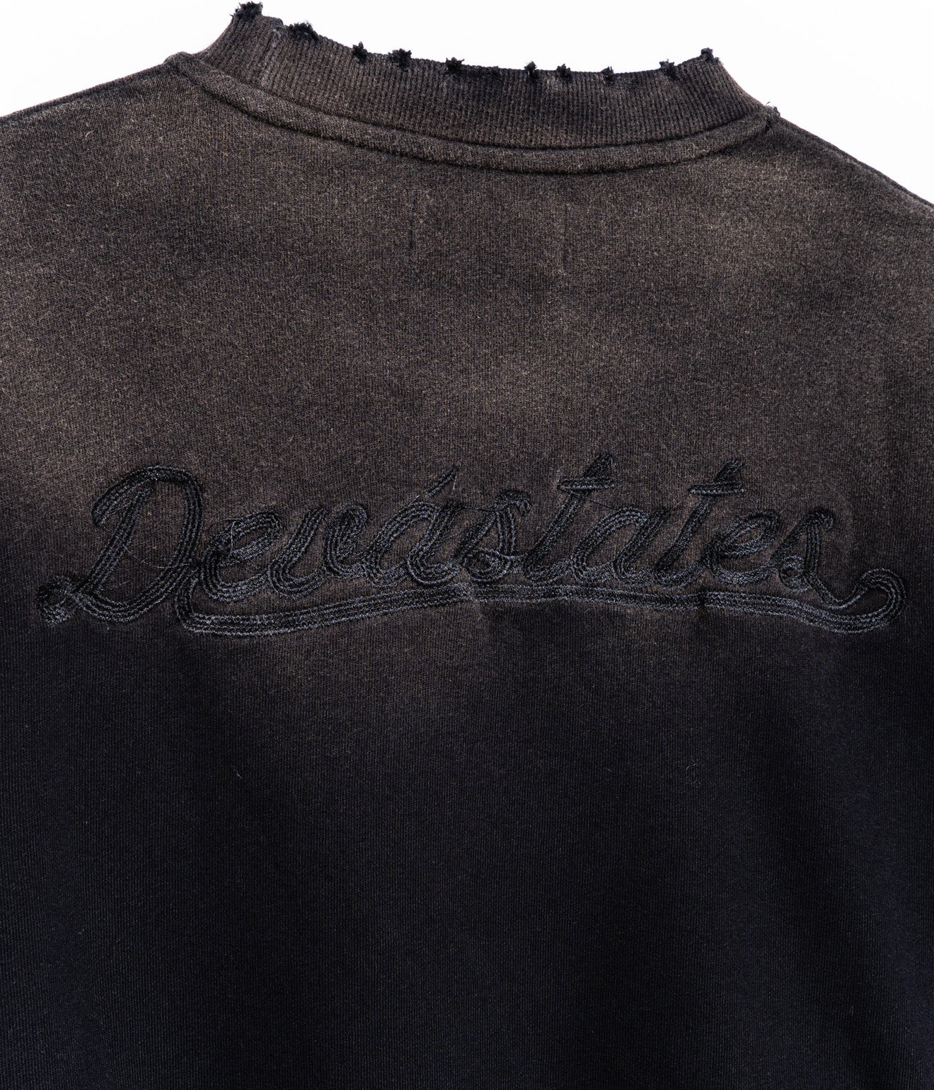 DEVÁ STATES "RECLUSE Distressed Crewneck" Black