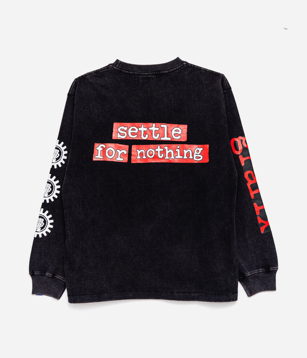 DEVÁ STATES "MARTYR L/S GFX T-Shirt" Black