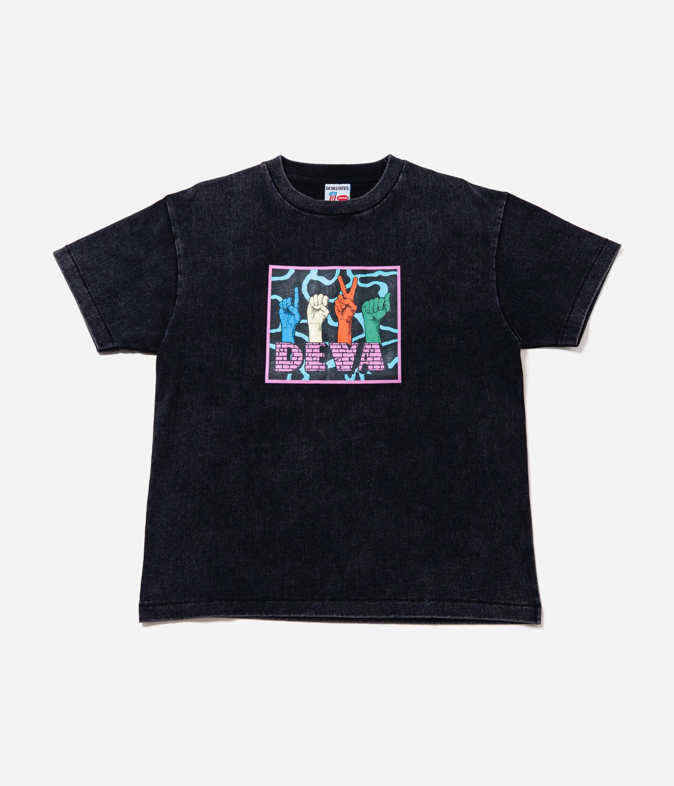 DEVÁ STATES "GFX Tshirt - DASH" Washed Black