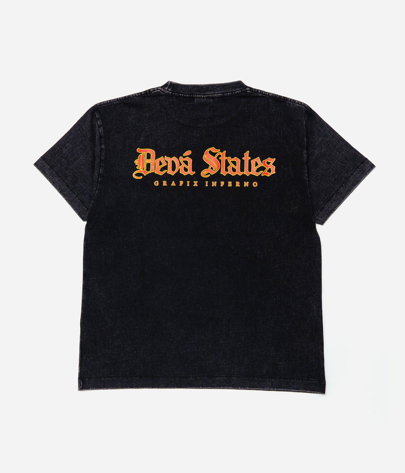 DEVÁ STATES "GFX Tshirt -HORNS-" Washed Black