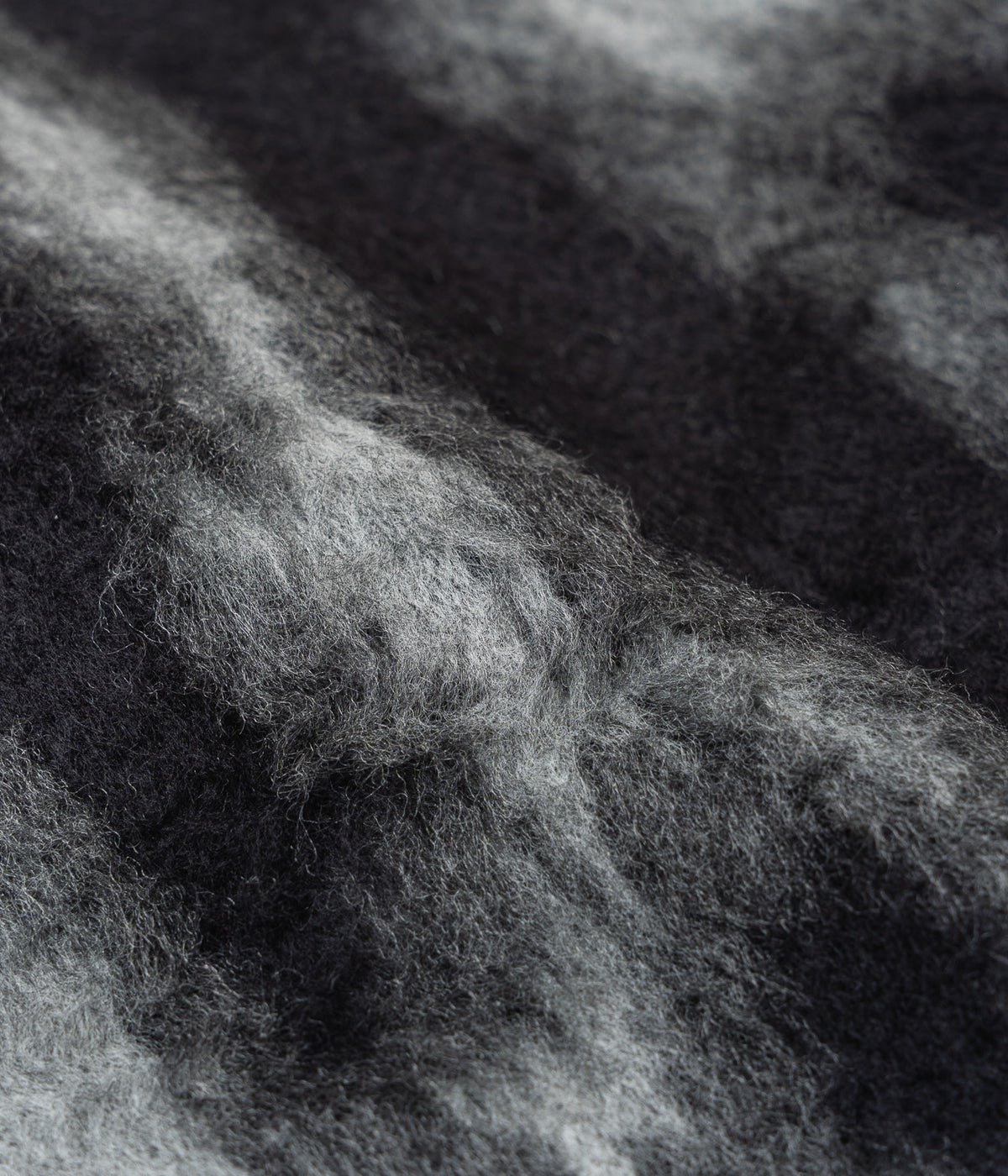 DEVÁ STATES "Brushed Knit Sweater -BARK-" Black