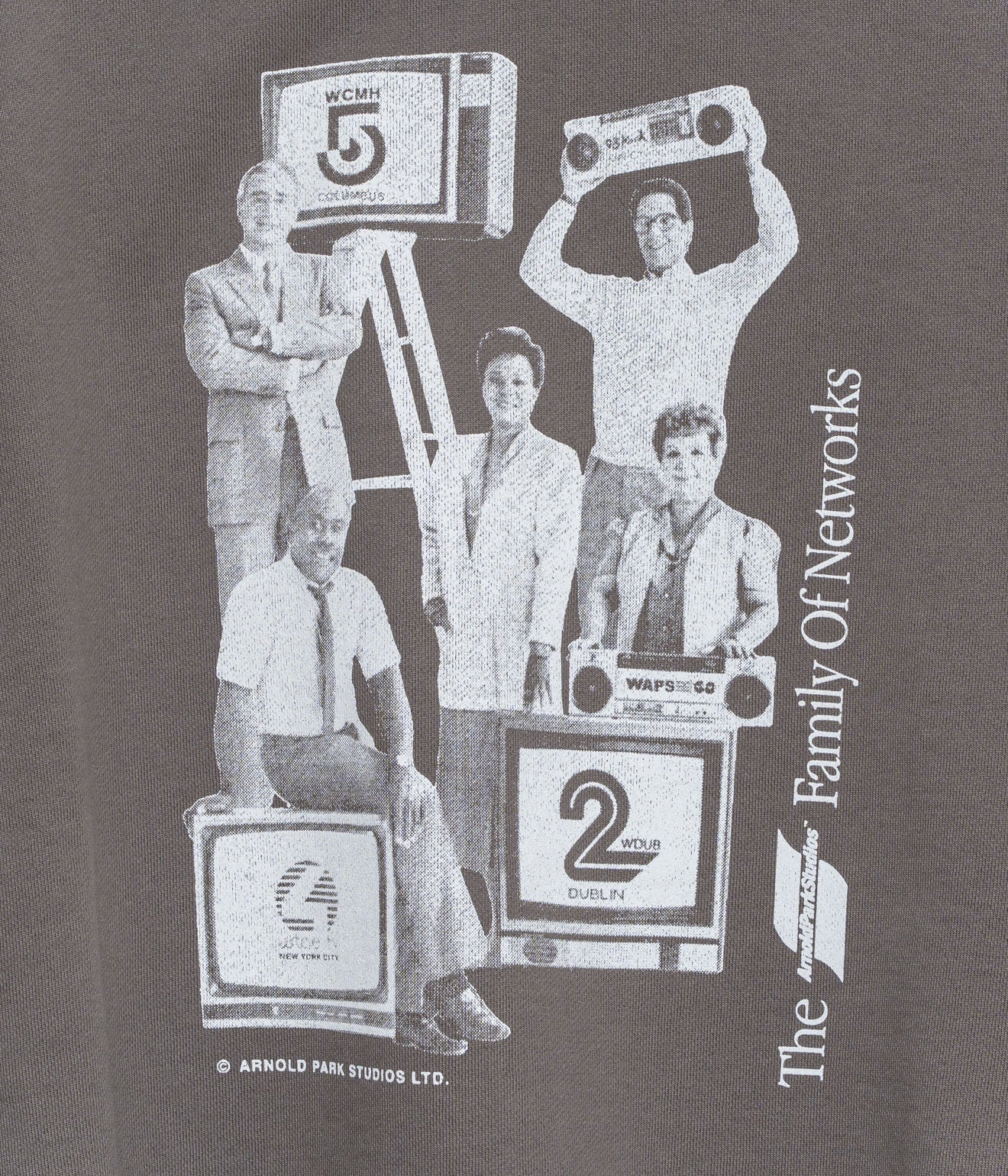 Arnold Park Studios "FAMILY OF NETWORKS CREW NECK" PIGMENT GREY - WEAREALLANIMALS