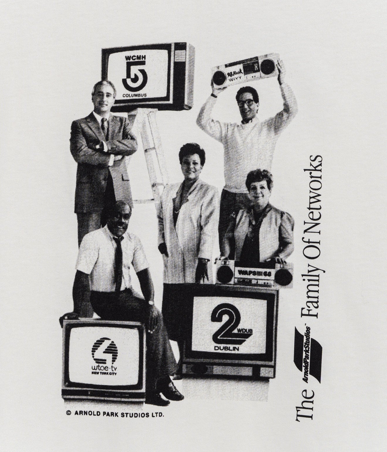 Arnold Park Studios "FAMILY OF NETWORKS LONG SLEEVE" ANTIQUE WHITE - WEAREALLANIMALS