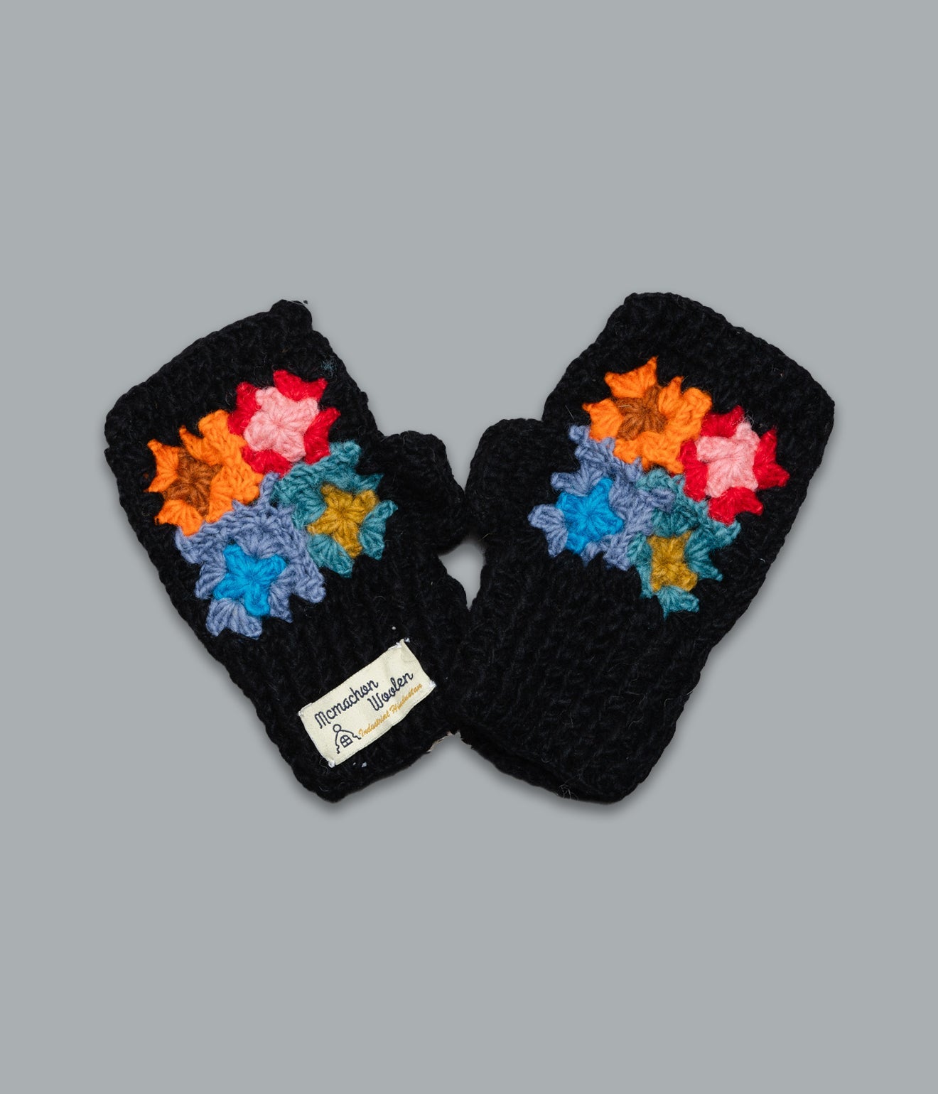 MacMahon Knitting Mills "Hand Warmer - 4Flowers Crochet" Black - WEAREALLANIMALS