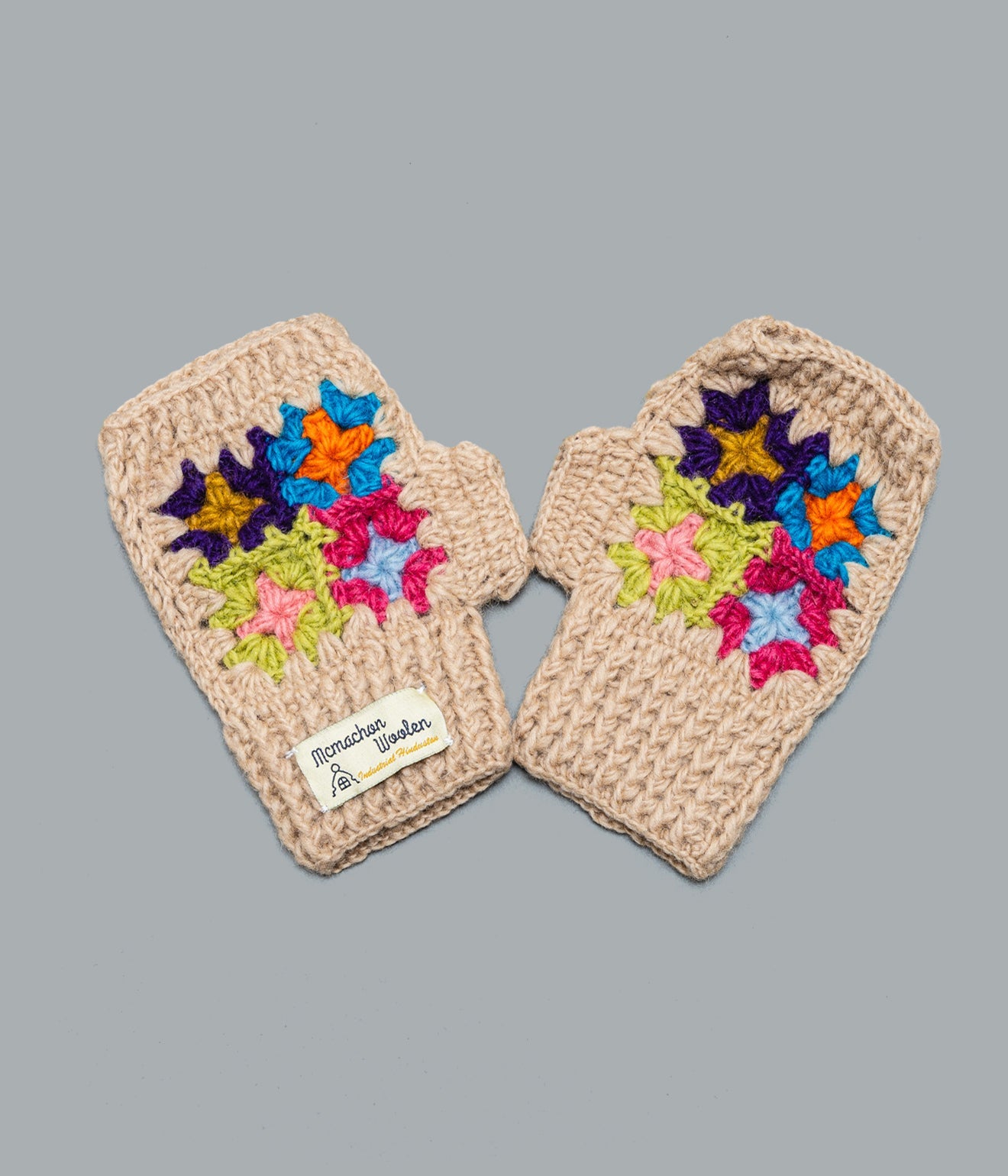 MacMahon Knitting Mills "Hand Warmer - 4Flowers Crochet" Natural - WEAREALLANIMALS