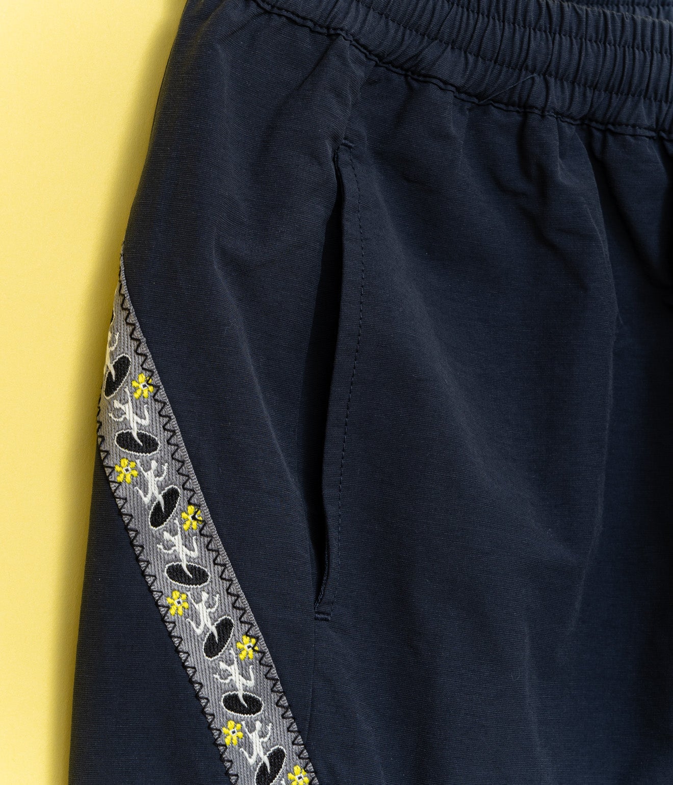 P.A.M. "AREA SHELL TRACK PANT" NAVY - WEAREALLANIMALS