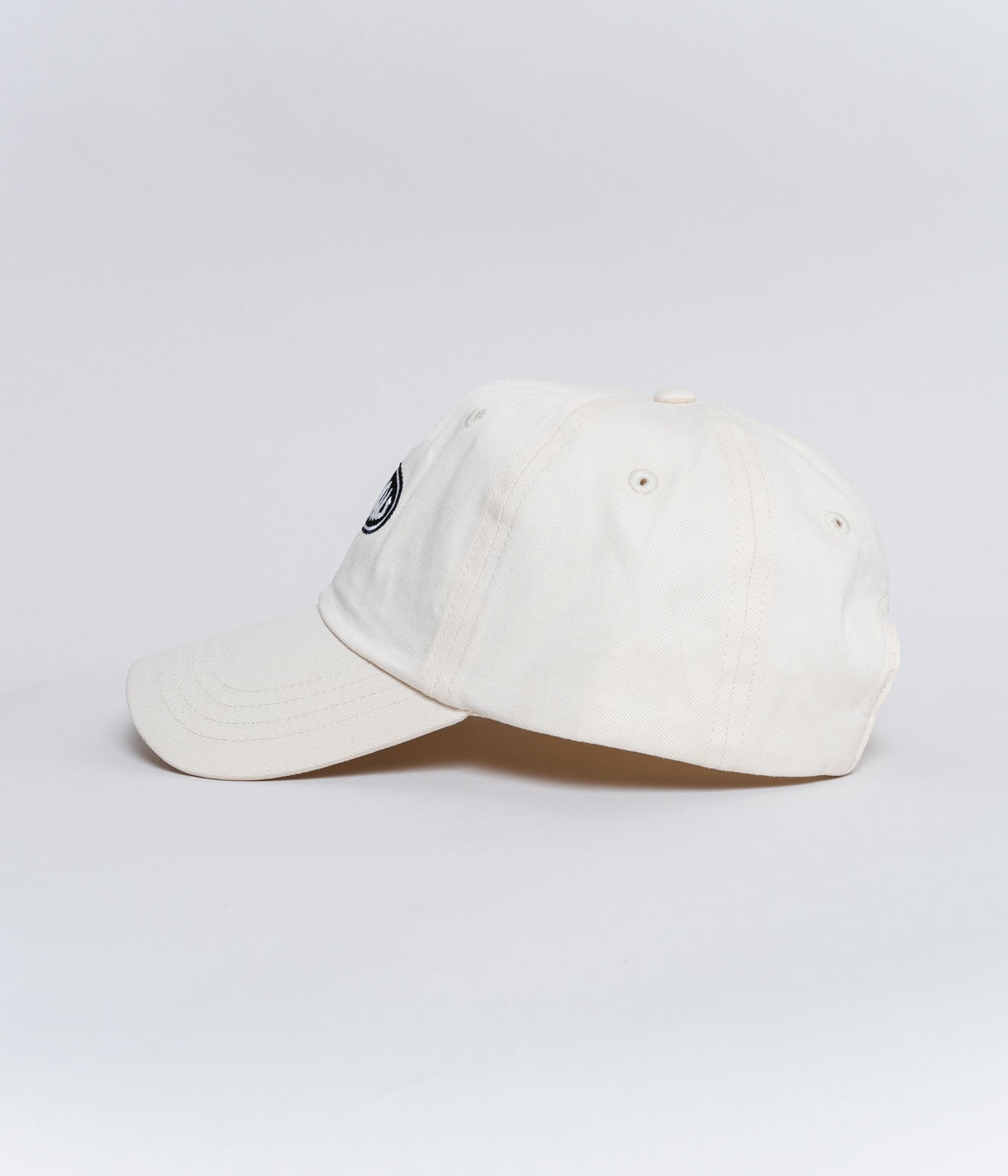 STUDIO WEAREALLANIMALS "Oval Logo CAP" OFF WHITE - WEAREALLANIMALS