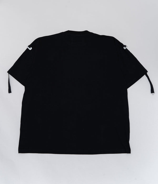 THE SALVAGES "FORM & FUNCTION D-RING OS T-SHIRT" BLACK - WEAREALLANIMALS